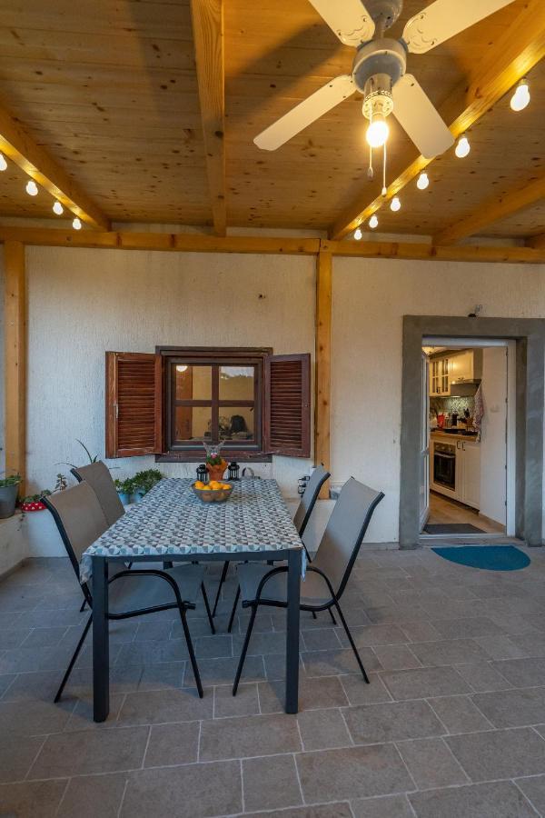 Holiday House Nova Стара Башка Экстерьер фото