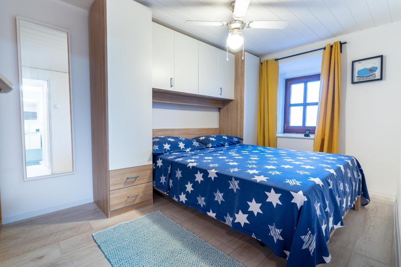 Holiday House Nova Стара Башка Экстерьер фото